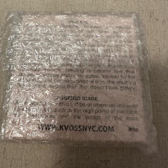 KVOSSNYC FAIRY DUST PRESSED HIGHLIGHTER - NEW - Picture 3 of 7